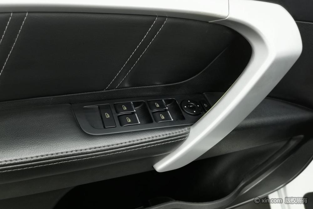 Geely Emgrand 2017 Sedan Millionth 1.5L Manual Upward – фото 23
