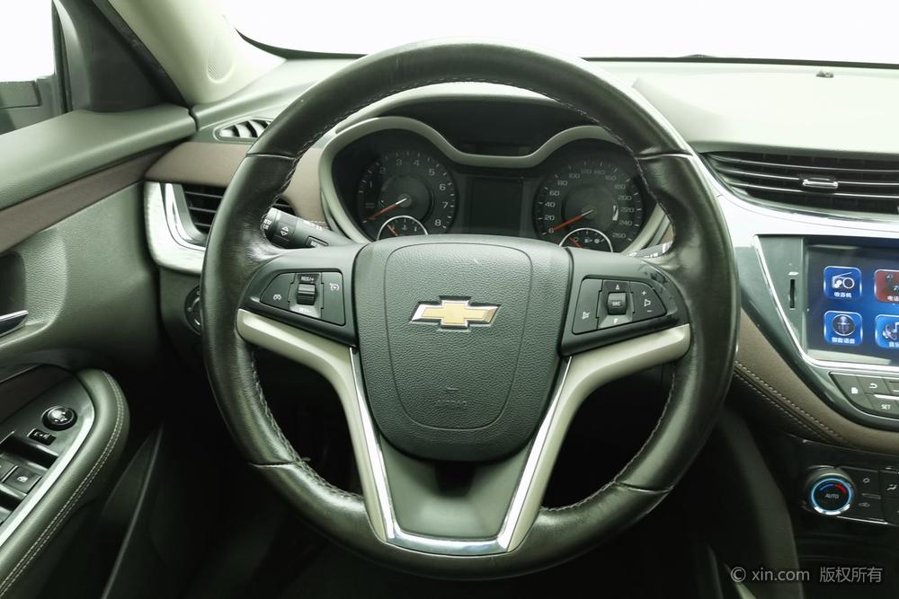 Chevrolet Malibu 2017 1.5T Automatic Luxury – фото 15