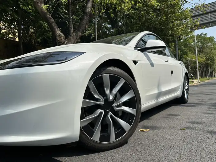 Model 3 2023 Model Long Battery Life Pro All-wheel drive version – фото 7