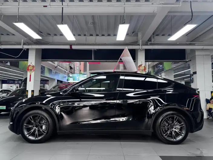 Model Y 2023 Model Rear-wheel drive version – фото 4