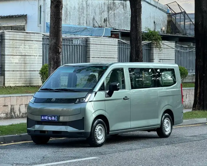 Yuancheng RemoteXingxiang V 2025 Model V7E Farizon Xuanwu 51.4kWh Smart Edition