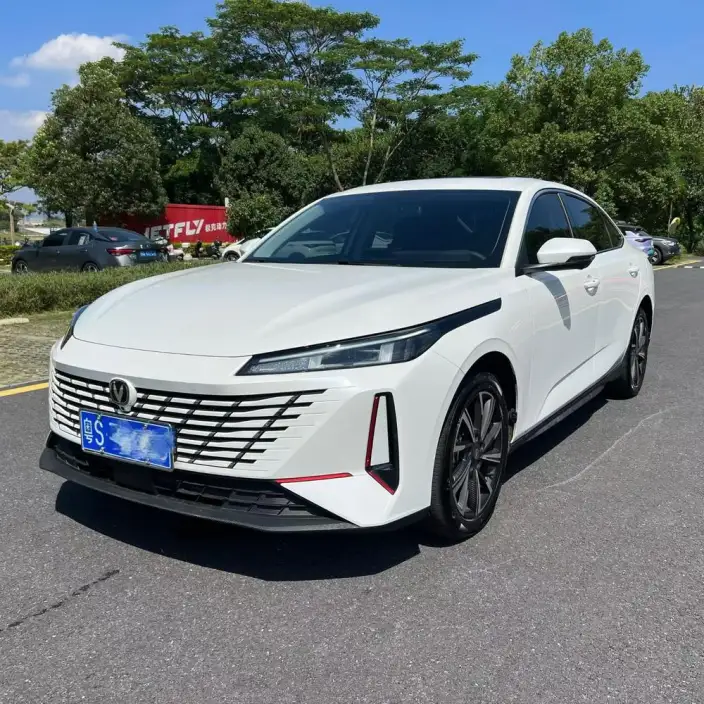 Changan Eado 2026 Model 1.5T DCT Classic Edition – фото 1