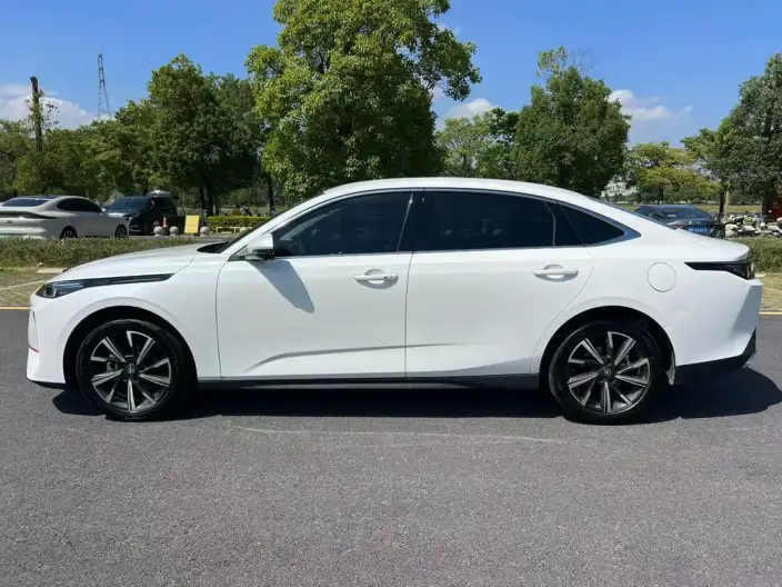 Changan Eado 2026 Model 1.5T DCT Classic Edition – фото 4