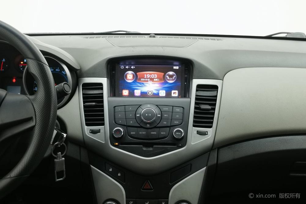 Chevrolet Cruze 2011 1.6L SL MT – фото 12
