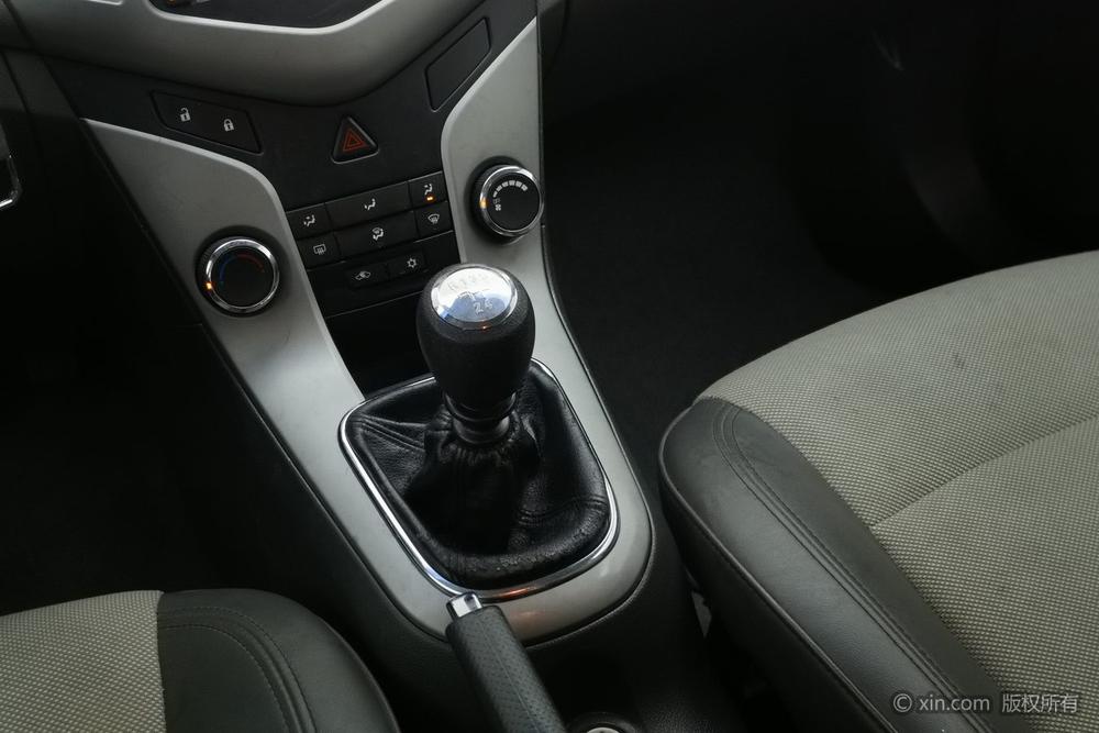 Chevrolet Cruze 2011 1.6L SL MT – фото 16