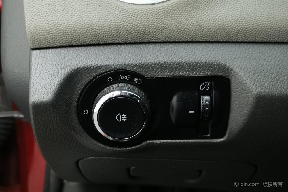 Chevrolet Cruze 2011 1.6L SL MT – фото 17