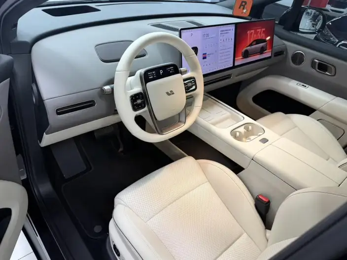 Li Auto i6 2025 Model 4WD Standard Edition – фото 9