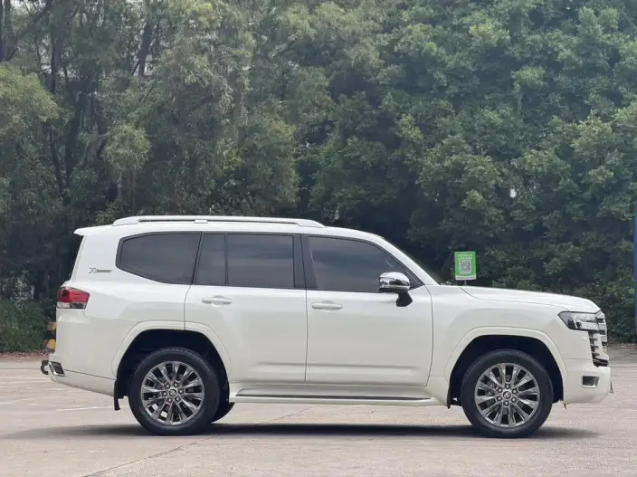 Land Cruiser （import 2022 Model 4.0L Automatic 4WD 7 seat Parallel Imported – фото 7