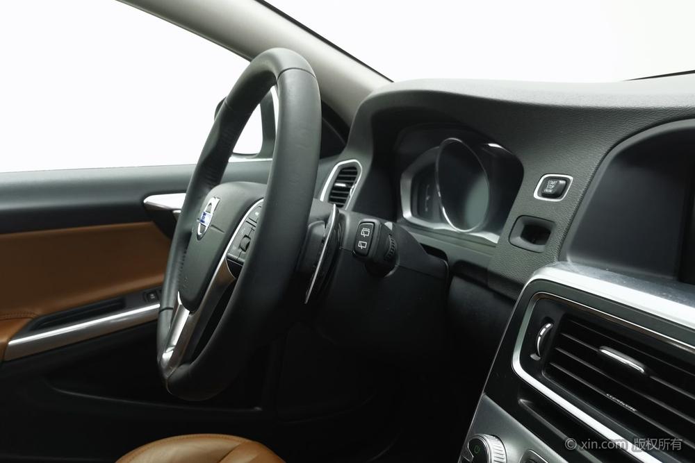 Volvo V60 2017 T5 Smart Elegance Edition National V – фото 10
