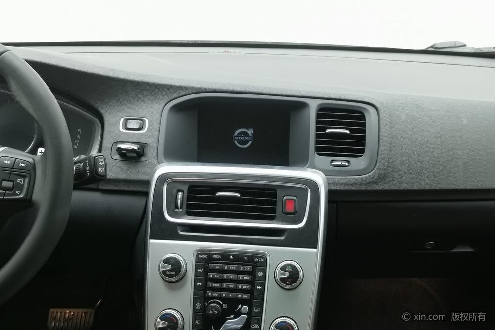 Volvo V60 2017 T5 Smart Elegance Edition National V – фото 13