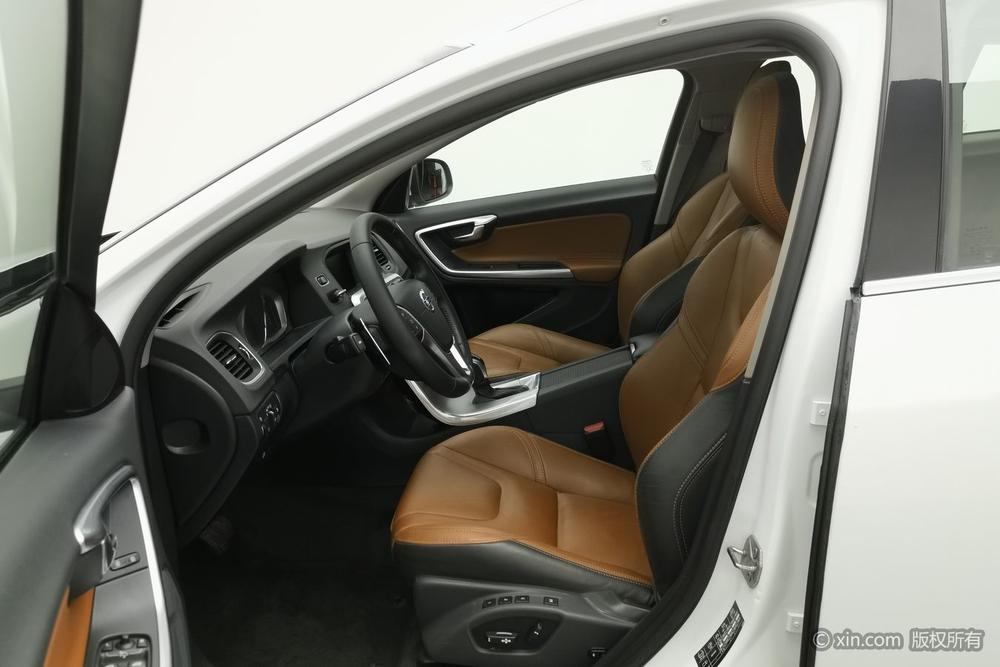 Volvo V60 2017 T5 Smart Elegance Edition National V – фото 17