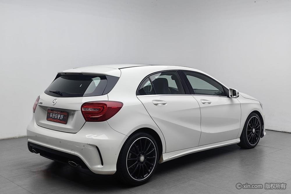 Mercedes-Benz A-Class импорт 2015 A 200 Sport Sport – фото 4