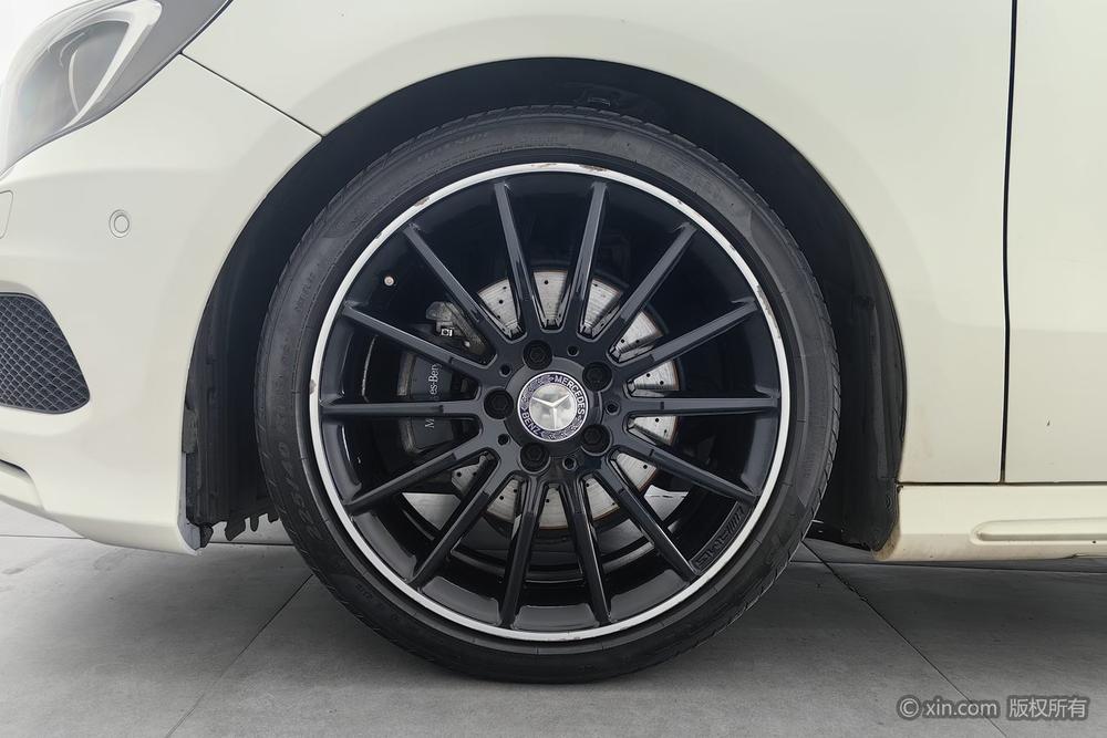 Mercedes-Benz A-Class импорт 2015 A 200 Sport Sport – фото 8