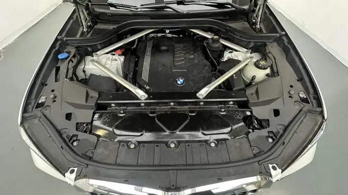 BMW X5 2022 Model xDrive 40Li M Sports Set – фото 10