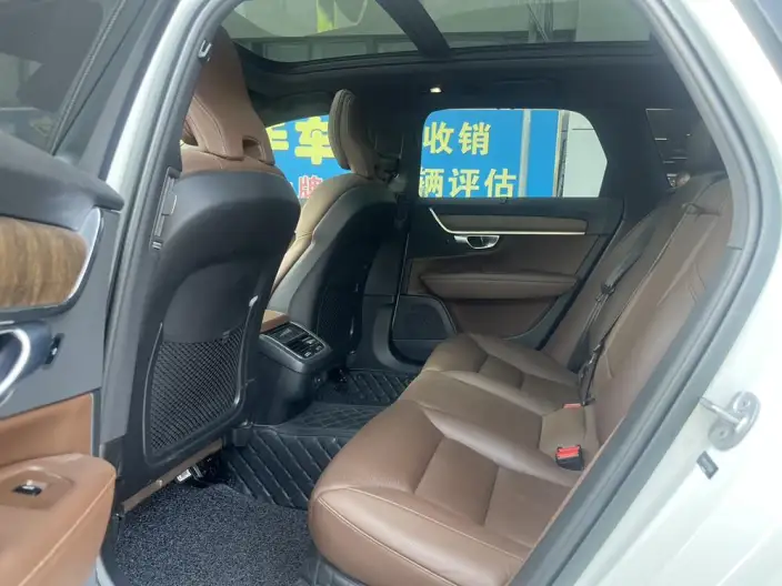 Volvo V90 2023 Model Cross Country B5 AWD Zhiyuan Edition – фото 10