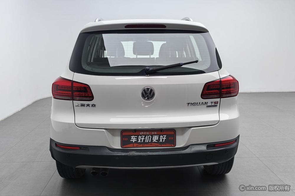 Volkswagen Tiguan 2013 1.8TSI Automatic 4WD Luxury – фото 3
