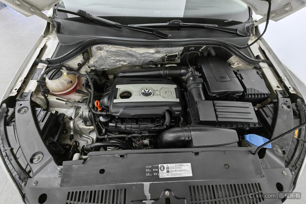 Volkswagen Tiguan 2013 1.8TSI Automatic 4WD Luxury – фото 5