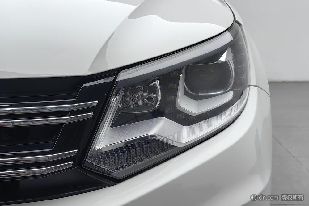 Volkswagen Tiguan 2013 1.8TSI Automatic 4WD Luxury – фото 7