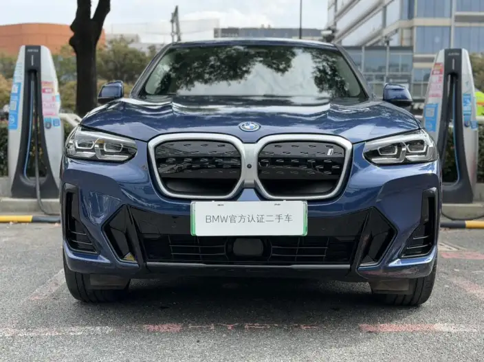 BMW iX3 2022 Model Leading Model – фото 2