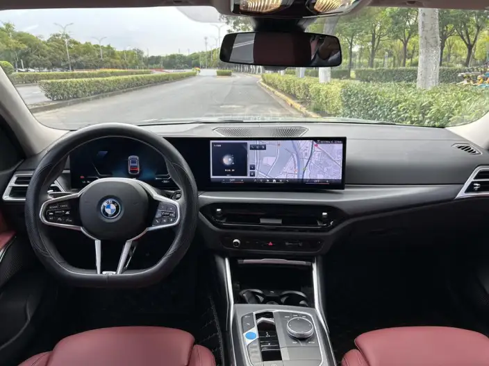 BMW i3 2025 Model eDrive35L – фото 7