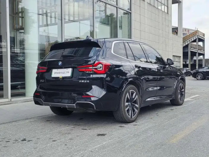 BMW iX3 2022 Model Leading Model – фото 5