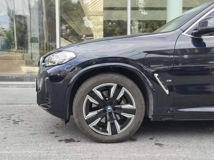 BMW iX3 2022 Model Leading Model – фото 6