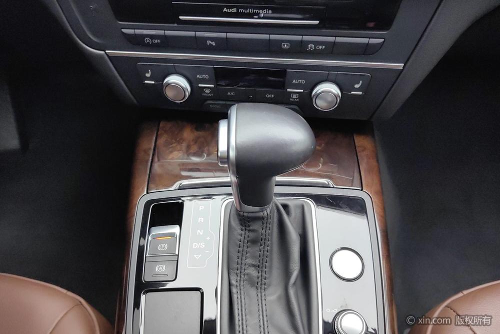Audi A6L 2014 30 FSI Comfort – фото 16