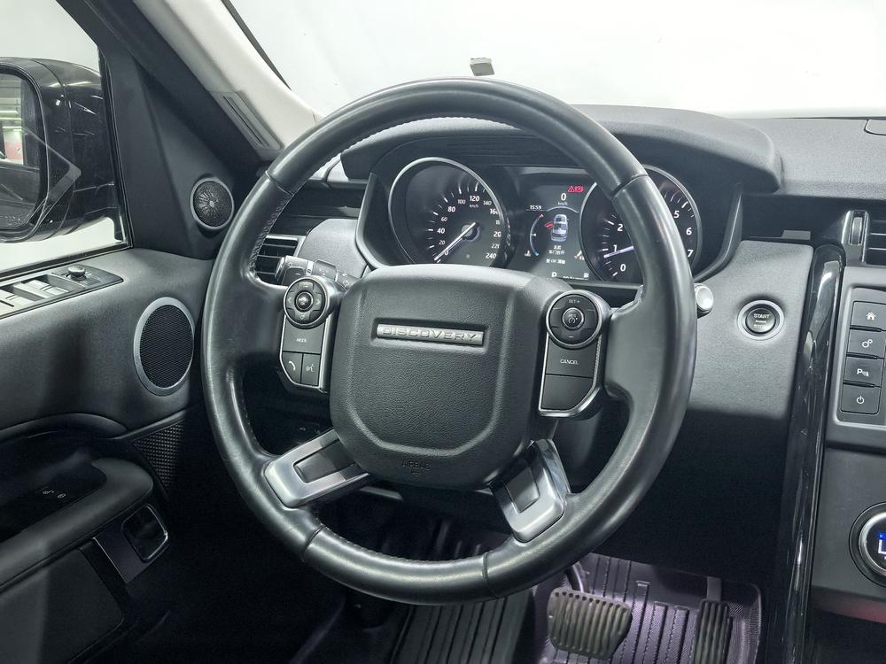 Land Rover Discovery 2017 3.0 V6 SE – фото 16