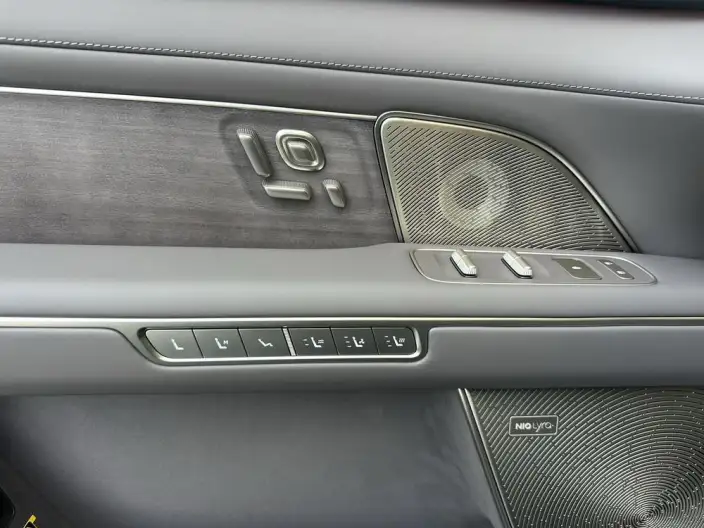 NIO ES8 2026 Model VI seat Executive Deluxe Edition – фото 8