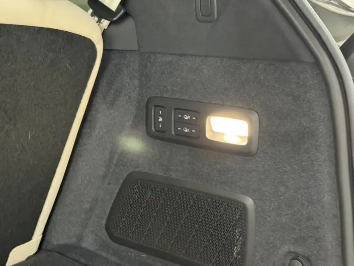 ONVO L90 2025 Model VI seat Edition Max – фото 4