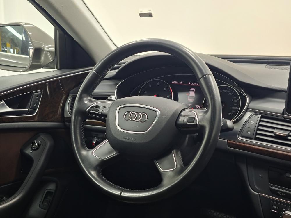 Audi A6L 2015 TFSI 百万 Memorial Zhiling – фото 16