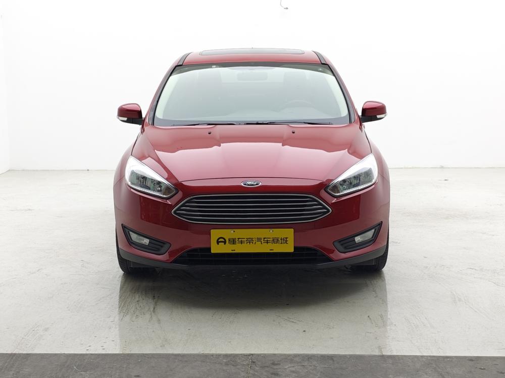 Ford Focus 2018 Classic Edition Тройная литиевая батарея 1.6L автоматическое Fashion Zhixing Edition