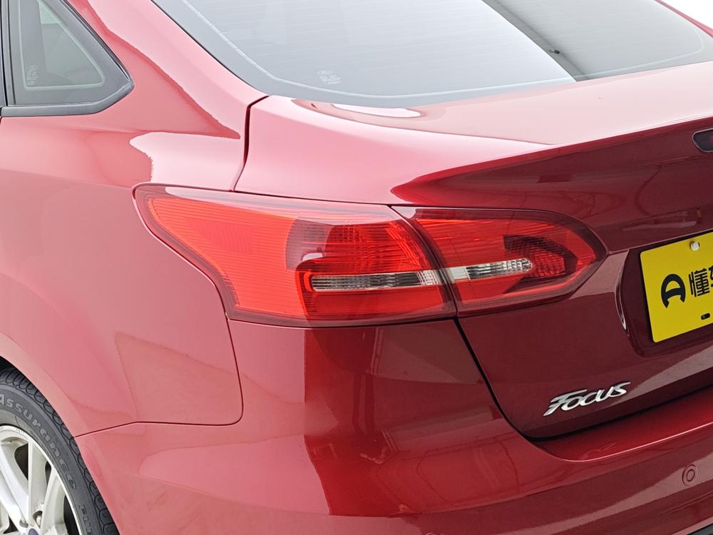 Ford Focus 2018 Classic Edition Тройная литиевая батарея 1.6L автоматическое Fashion Zhixing Edition – фото 13