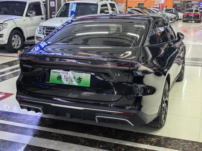 Geely Galaxy L6 2023 Model 1.5T DHT 125km Galaxy – фото 5