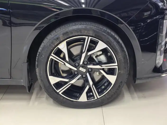 Geely Galaxy L6 2023 Model 1.5T DHT 125km Galaxy – фото 8
