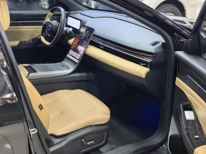 Geely Galaxy L6 2023 Model 1.5T DHT 125km Galaxy – фото 9