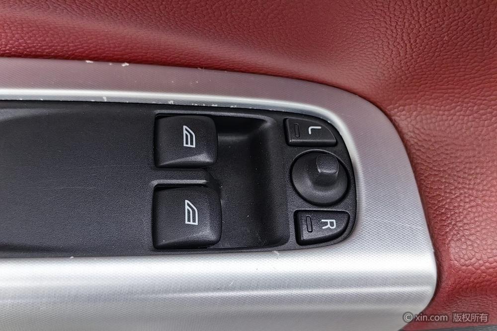 Volvo C30 2013 2.0L Hyun Edition – фото 22