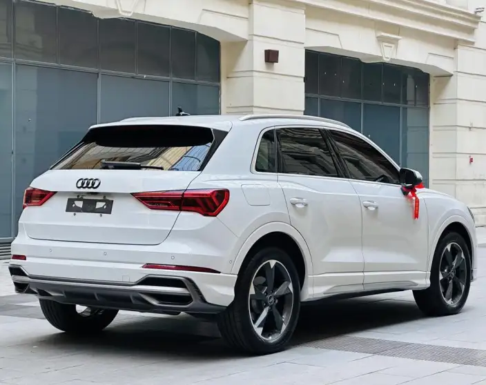 AUDI Q3 2023 Model 35 TFSI Fashion Dynamic Model 1.5T – фото 6