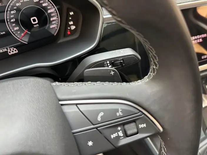 AUDI Q3 2023 Model 35 TFSI Fashion Dynamic Model 1.5T – фото 10