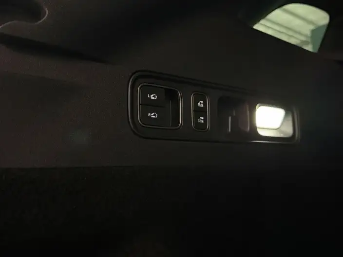 Li Auto i6 2025 Model 4WD Standard Edition – фото 7