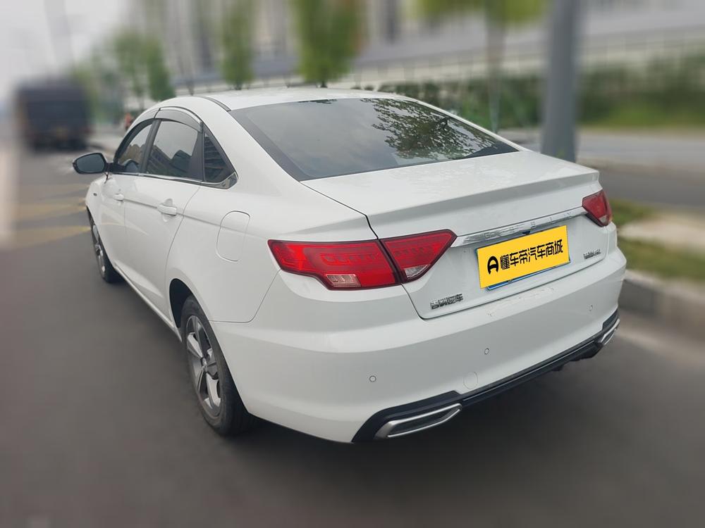 Geely Emgrand GL 2018 1.4T Manual Elite Connected – фото 4