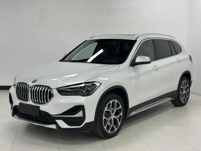BMW X1 2022 Model sDrive20Li Fashion Model – фото 1