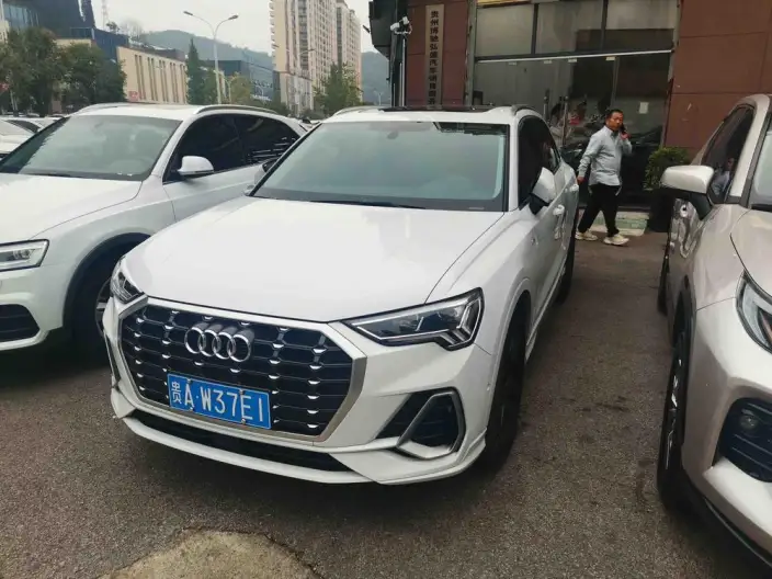 AUDI Q3 2022 Model 35 TFSI Fashion Dynamic Model – фото 1