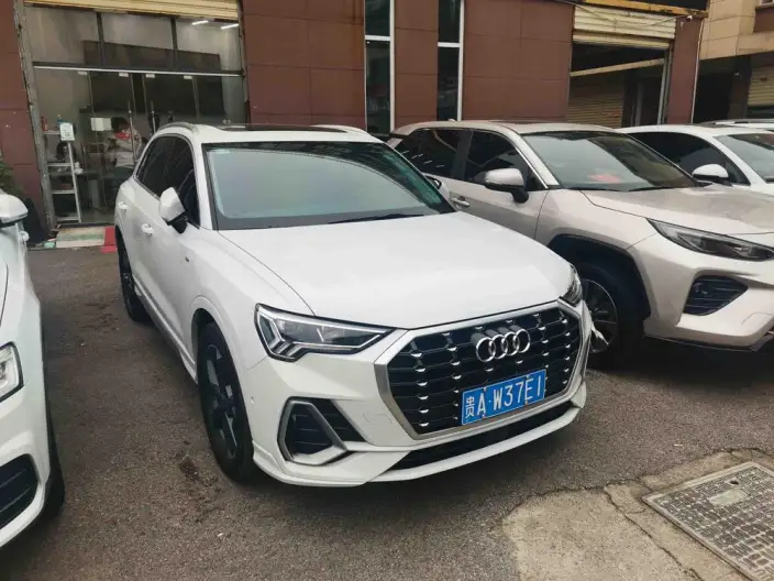 AUDI Q3 2022 Model 35 TFSI Fashion Dynamic Model – фото 3