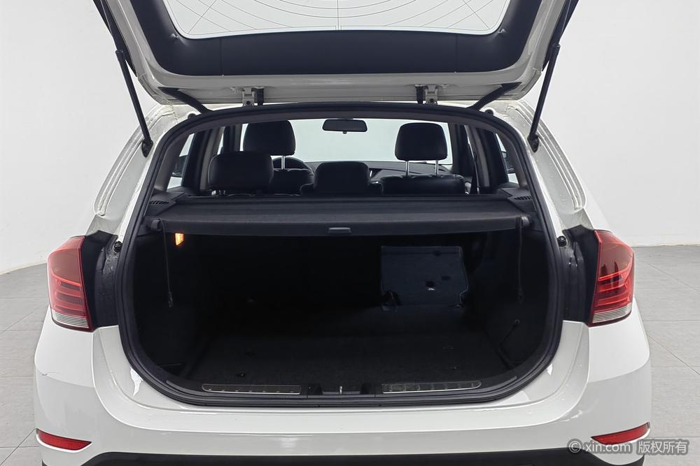 BMW X1 2014 sDrive18i Fashion – фото 23