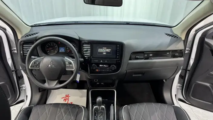 Mitsubishi Outlander 2021 Model 2.0L 2WD Smooth Ride Edition 5 seat – фото 9
