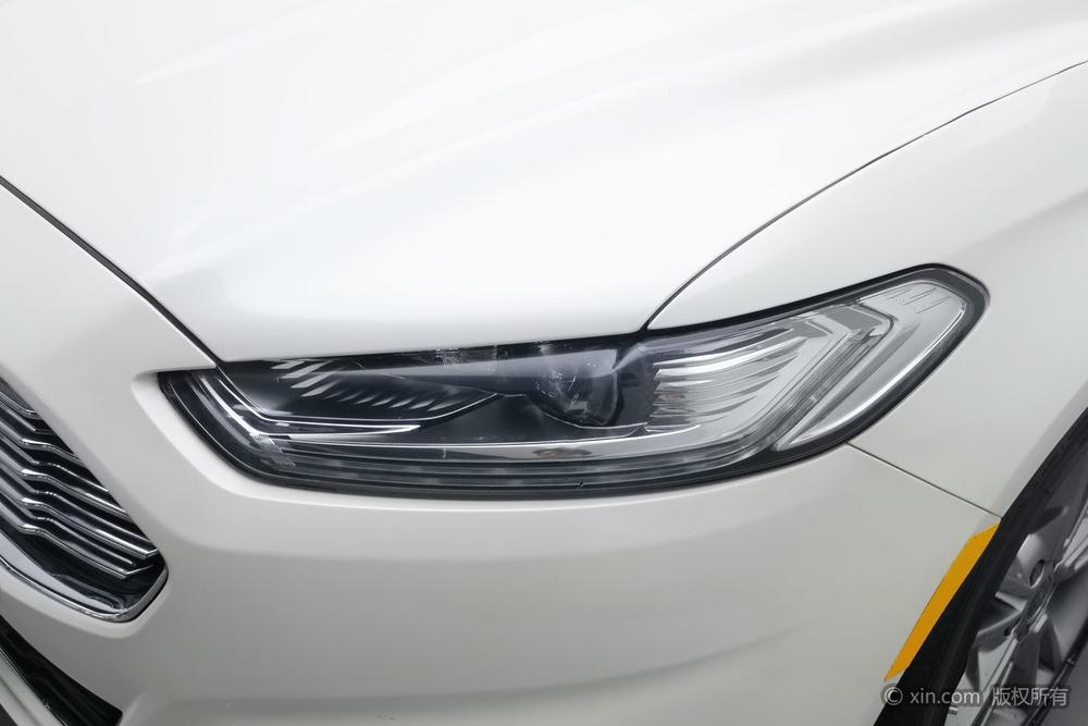 Ford Mondeo 2013 2.0L GTDi240 Luxury Sport – фото 7