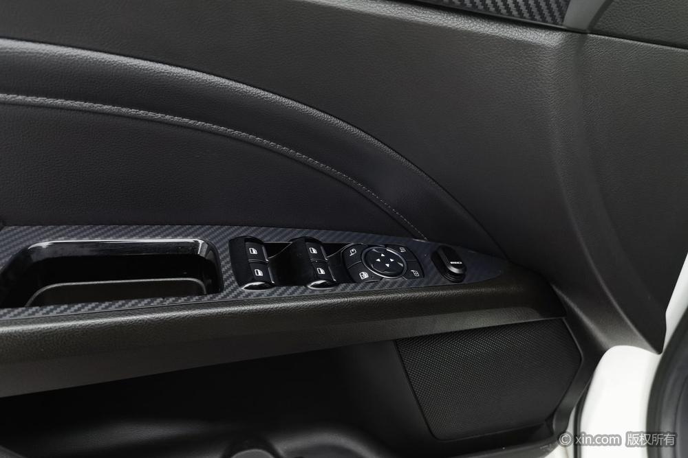 Ford Mondeo 2013 2.0L GTDi240 Luxury Sport – фото 12
