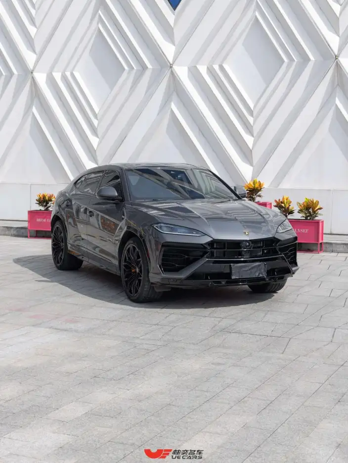 Urus SE 2025 Model 4.0T Standard Model – фото 3