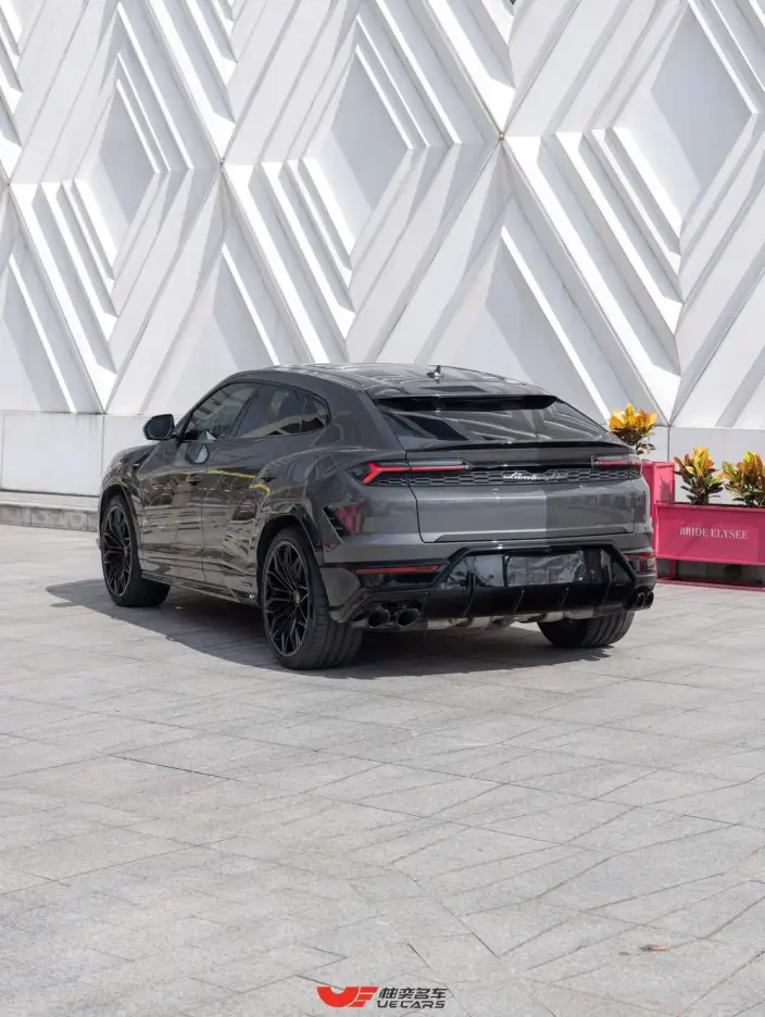 Urus SE 2025 Model 4.0T Standard Model – фото 5